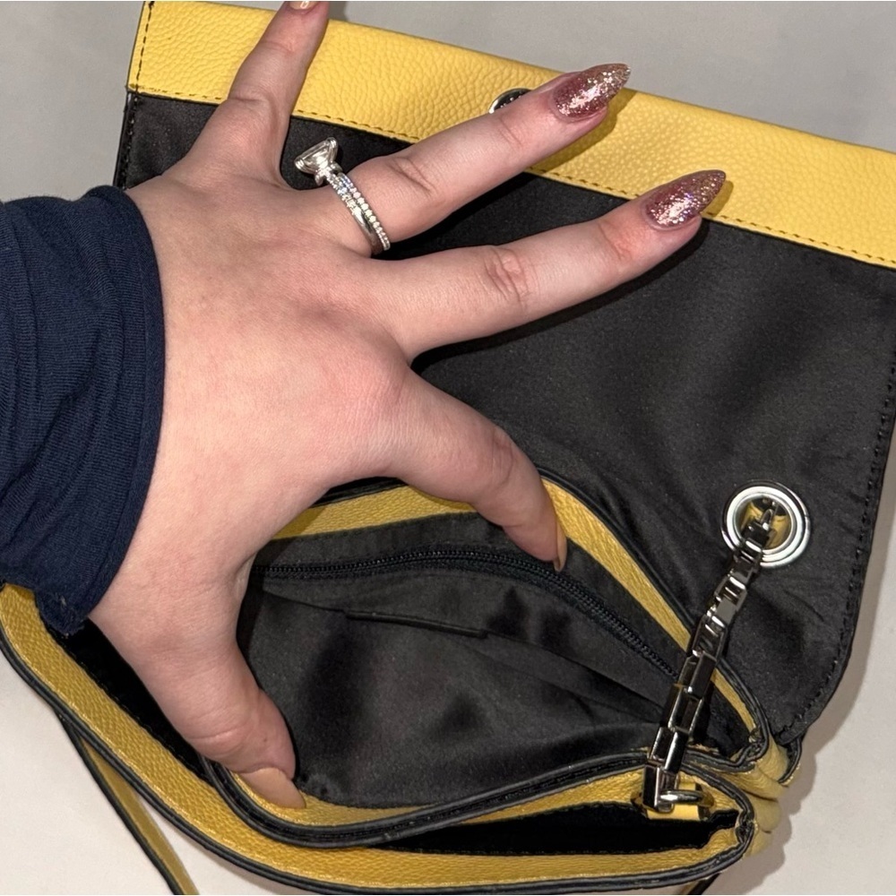 T Tahari Yellow Genuine Leather Crossbody Bag NWOT Flap Silver Hardware - Picture 5 of 7